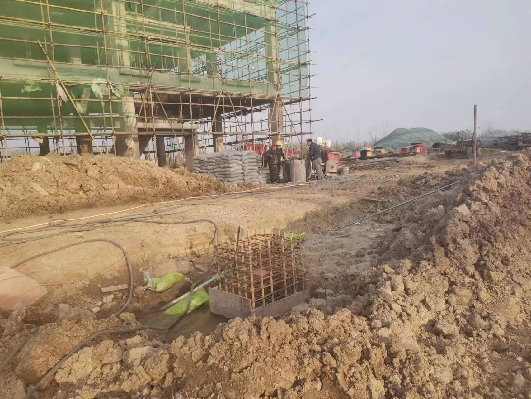 营根镇当桥梁出现裂缝的时候应该及时加固修补